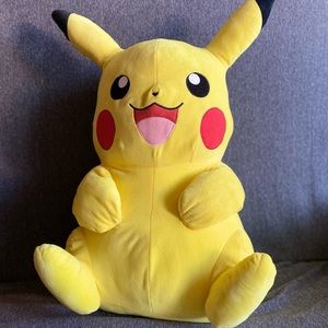 Giant Pikachu